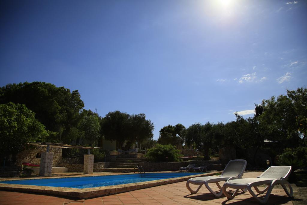 Contrada Borgin Bed & Breakfast Marina Di Pescoluse Exterior photo