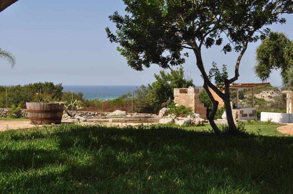 Contrada Borgin Bed & Breakfast Marina Di Pescoluse Exterior photo